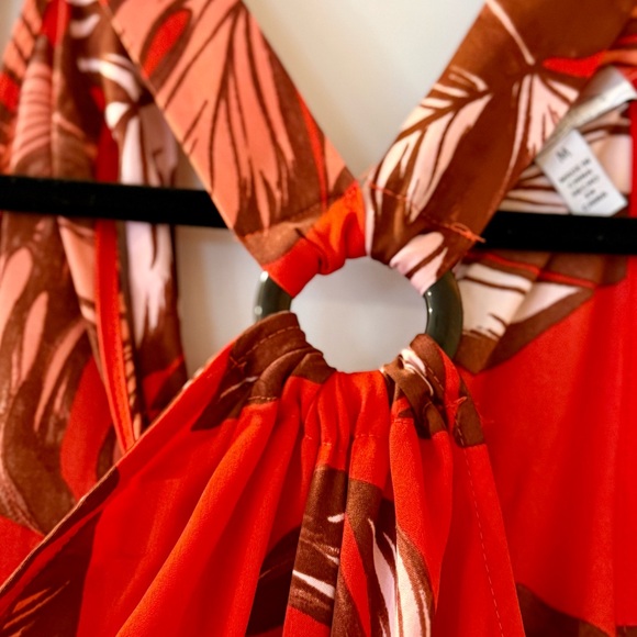 Elegant Sofia Red Floral Halter Dress - NWT! ❤️🌺 - Picture 3 of 8